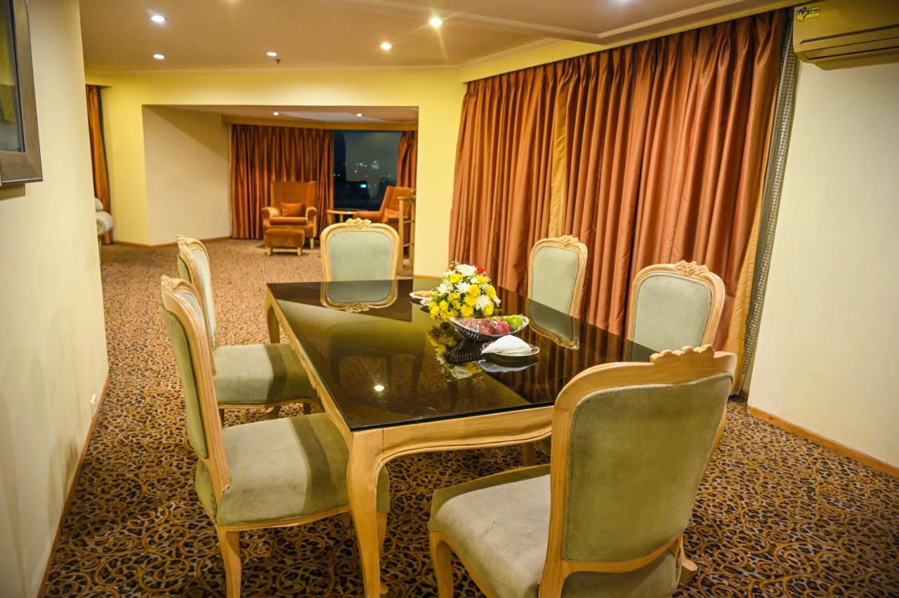 Katriya Hotel And Tower Hyderabad Exterior foto